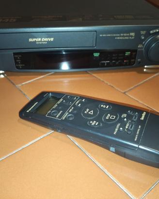 Videoregistratore VHS Panasonic con telecomando