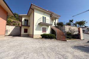 VILLA SINGOLA A SCOPPITO