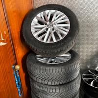 Cerchi e gomme originali Volkswagen 16