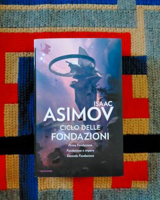 "Ciclo delle Fondazioni" di Isaac Asimov