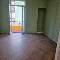 Piastrellista muratore specializzato