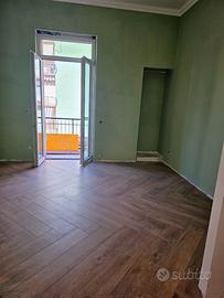 Piastrellista muratore specializzato