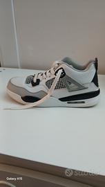 Air Jordan 4