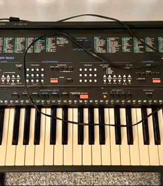 Yamaha PSR 500  (non funzionante)