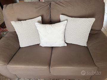 Divano 3 posti letto e 2 posti