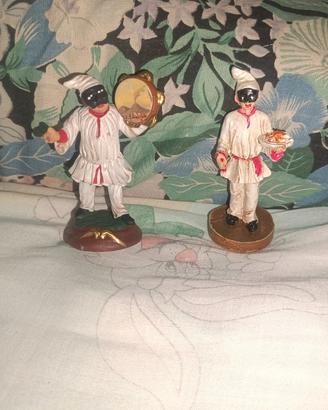 Coppia Statuine Pulcinella in Terracotta 