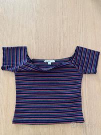 Top Subdued ragazza spalle scoperte