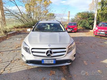 Mercedes-benz GLA 220 CDI Automatic 4Matic Premium