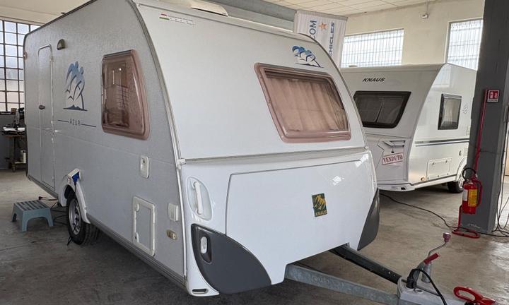 Caravan Knaus Azur 400 qd-posti 4