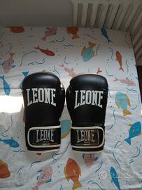 guanti da boxe uomo