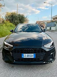 Audi A4 2.0 Tdi Mhev 163cv S-LINE Total Black