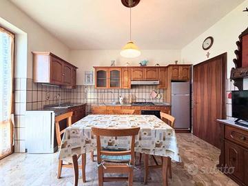 Appartamento di 110 m² con 4 locali e box auto dop