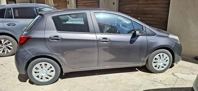 Toyota yaris hybrid 23000 km