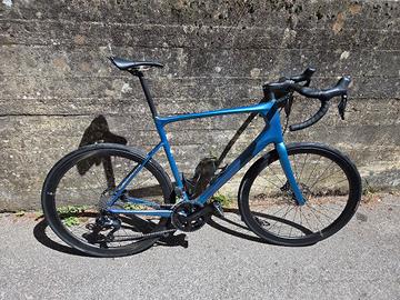 Giant Defy XL Carbonio 105 Di2 Ruote Miche