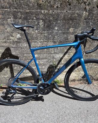 Giant Defy XL Carbonio 105 Di2 Ruote Miche