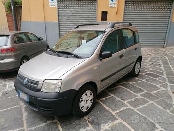 Fiat panda 1 2 benzina. 