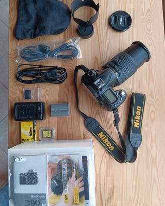 Fotocamera digitale NIKON mod.D90 +NIKKOR 18-105VR