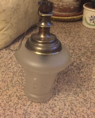 Lampadario a forma di lanterna