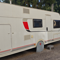 Caravan Burstner Premio 495TK