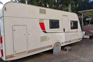 Caravan Burstner Premio 495TK
