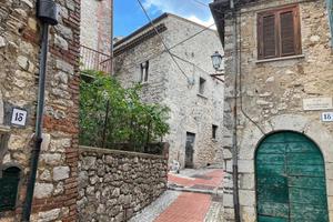 CASA SEMINDIPENDENTE A VEROLI