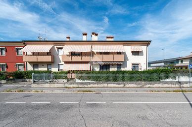 3 LOCALI A VILLAFRANCA DI VERONA