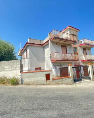 CARINI: PORZIONE DI BIFAMILIARE PANORAMICA CON