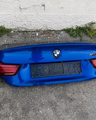 kit retrofit bmw m4 lci fanali posteriori e cofano