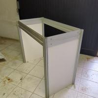 Struttura tavolo in profili alluminio smontabile