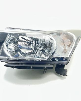 FARO ANTERIORE SINISTRO CHEVROLET Cruze Berlina 42