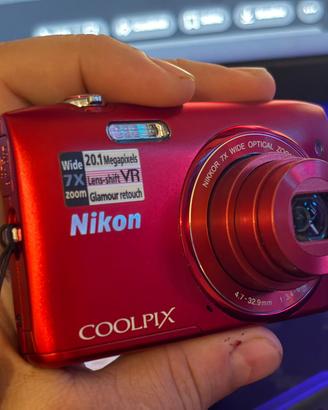 Nikon Coolpix S3500