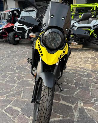 SUZUKI V-Strom 250 full
