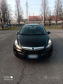 Opel Corsa unico proprietario 