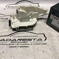 Serratura Portiera Posteriore Dx Freemont 4589914