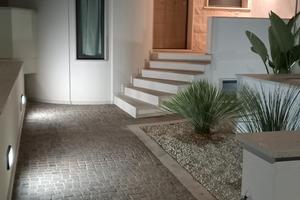Carmiano villetta NON ARREDATA con BOX condivi
