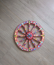 Ruota. orologio da parete in legno a f