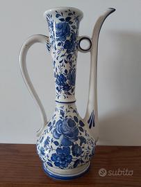 brocca ceramica finemente decorata