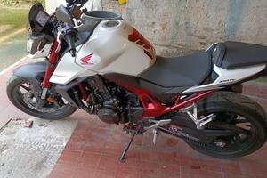 Moto Honda CB 750