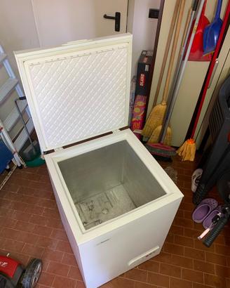 Congelatore pozzetto 100 litri
