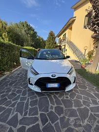 Toyota Yaris Hybrid Bicolore 2021 60000Km perfetta