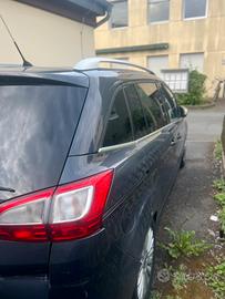 Ford grande c max 2011