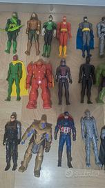 Collezione personaggi Avengers e Justice League