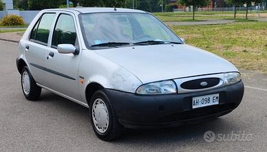 Ford Fiesta 1.2i 16V cat 5 porte Ghia