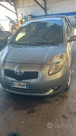 Yaris 1300