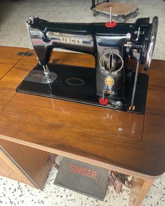 Macchina da cucire Singer 15M originale con mobile