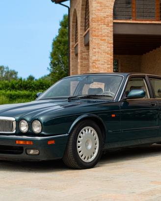 Jaguar XJ6 3.2 MANUALE JAG00085