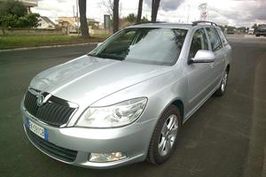 SKODA Octavia 1.6 TDI CR F.AP. Wagon Ambition
