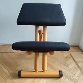 Due sedute ergonomiche STOKKE