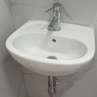 Lavabo sospeso H 18 x P 35