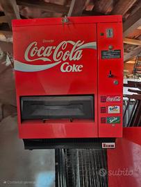 Distributore Coca Cola con mobiletto